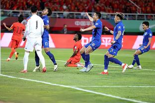 国足世预赛与亚洲杯首发比较：费南多替刘彬彬、谢鹏飞成首发